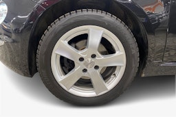 musta Fiat 500C 2021 kuva 9.