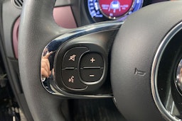 musta Fiat 500C 2021 kuva 11.