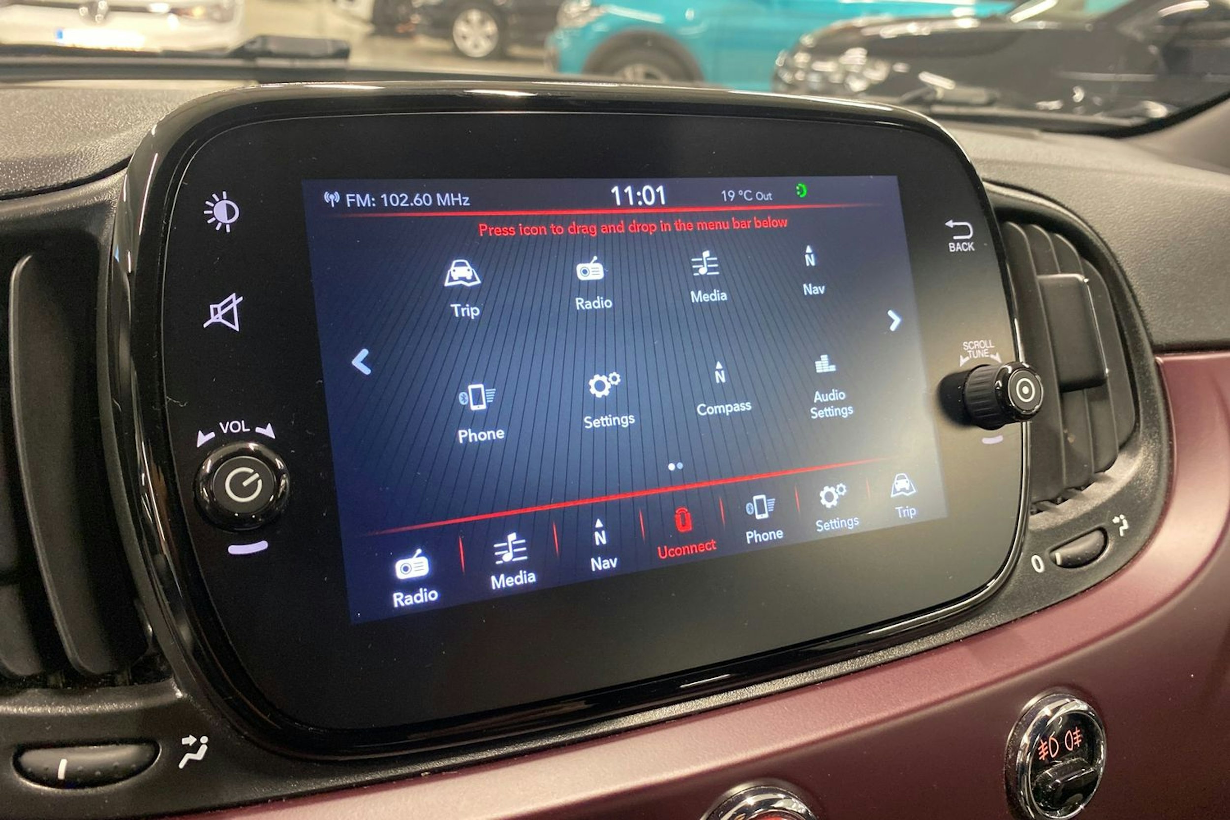 musta Fiat 500C 2021 kuva 14.