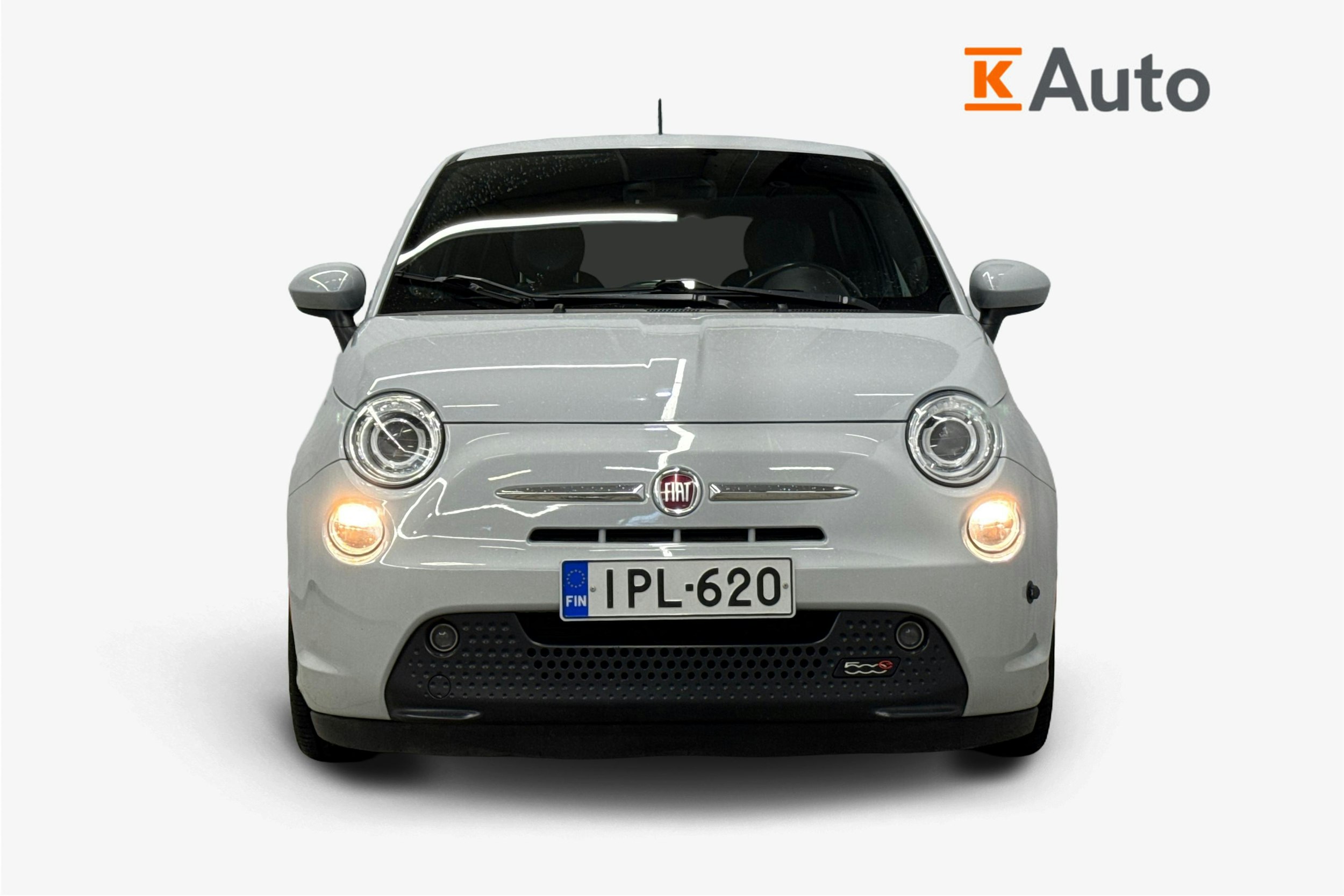 harmaa Fiat 500e 2017 kuva 5.