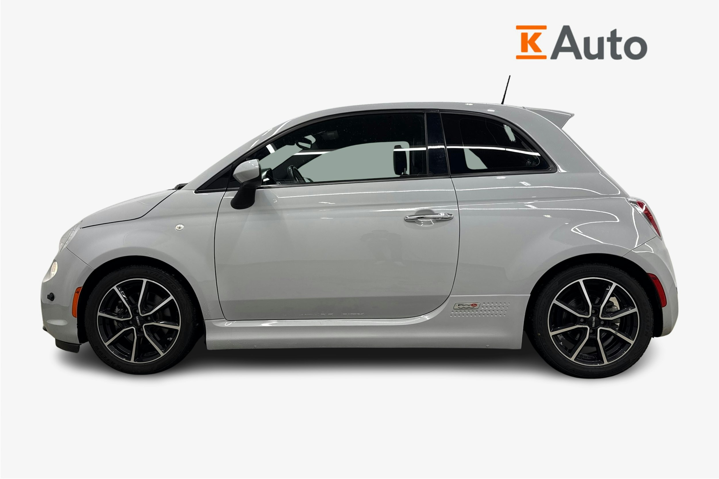 harmaa Fiat 500e 2017 kuva 6.