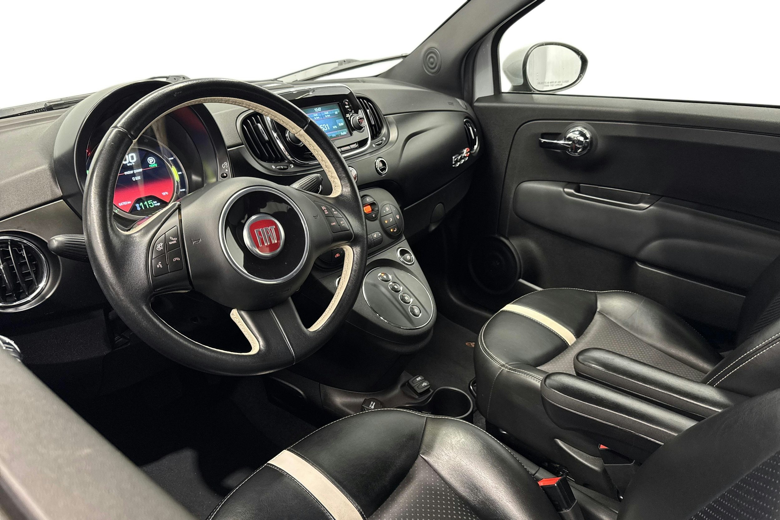 harmaa Fiat 500e 2017 kuva 7.