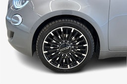 Fiat 500e 2021 kuva 11.