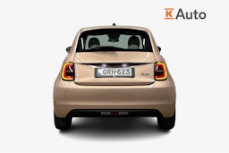 punainen Fiat 500e 2021 kuva 3.