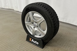 punainen Fiat 500e 2021 kuva 13.