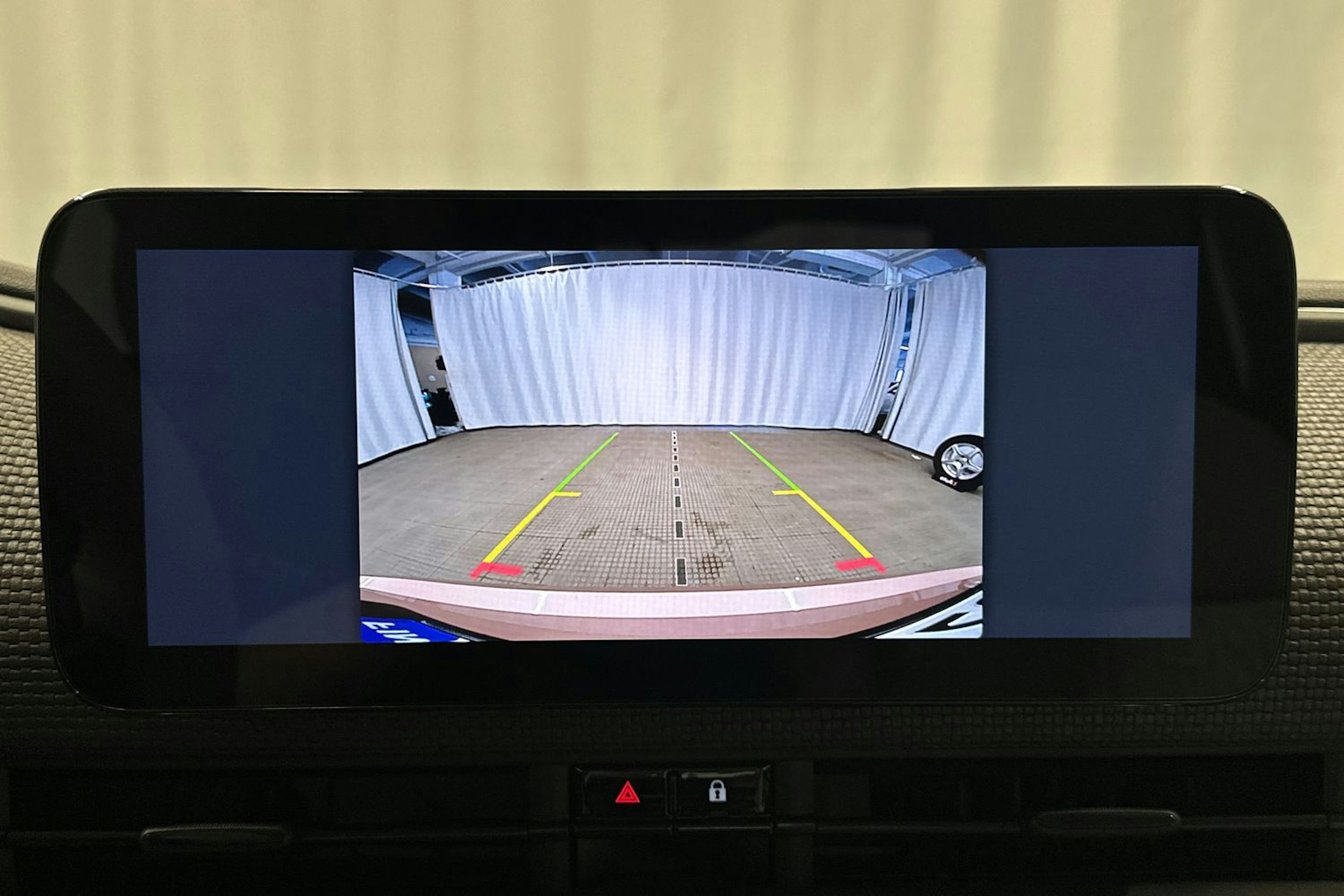 punainen Fiat 500e 2021 kuva 30.