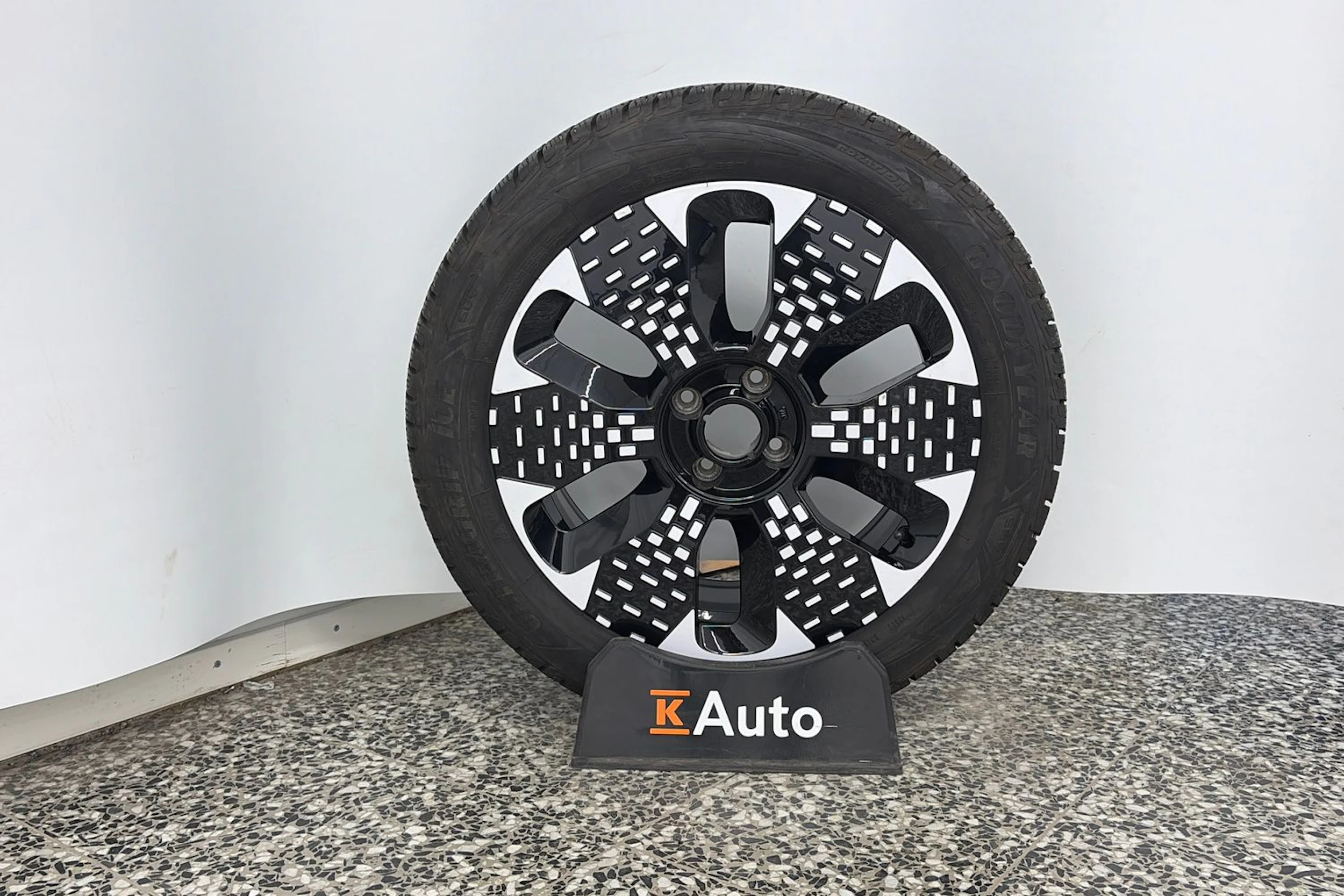 turkoosi Fiat 600e 2023 kuva 10.