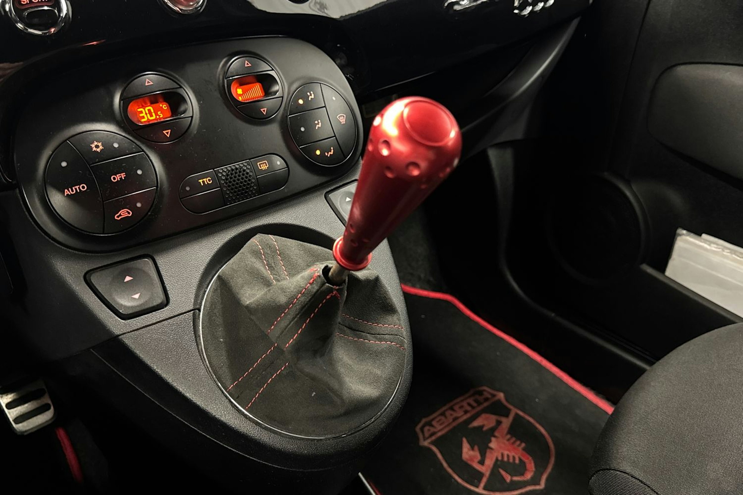 musta Fiat Abarth 500 2008 kuva 26.