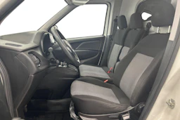 valkoinen Fiat Doblo 2022 kuva 6.