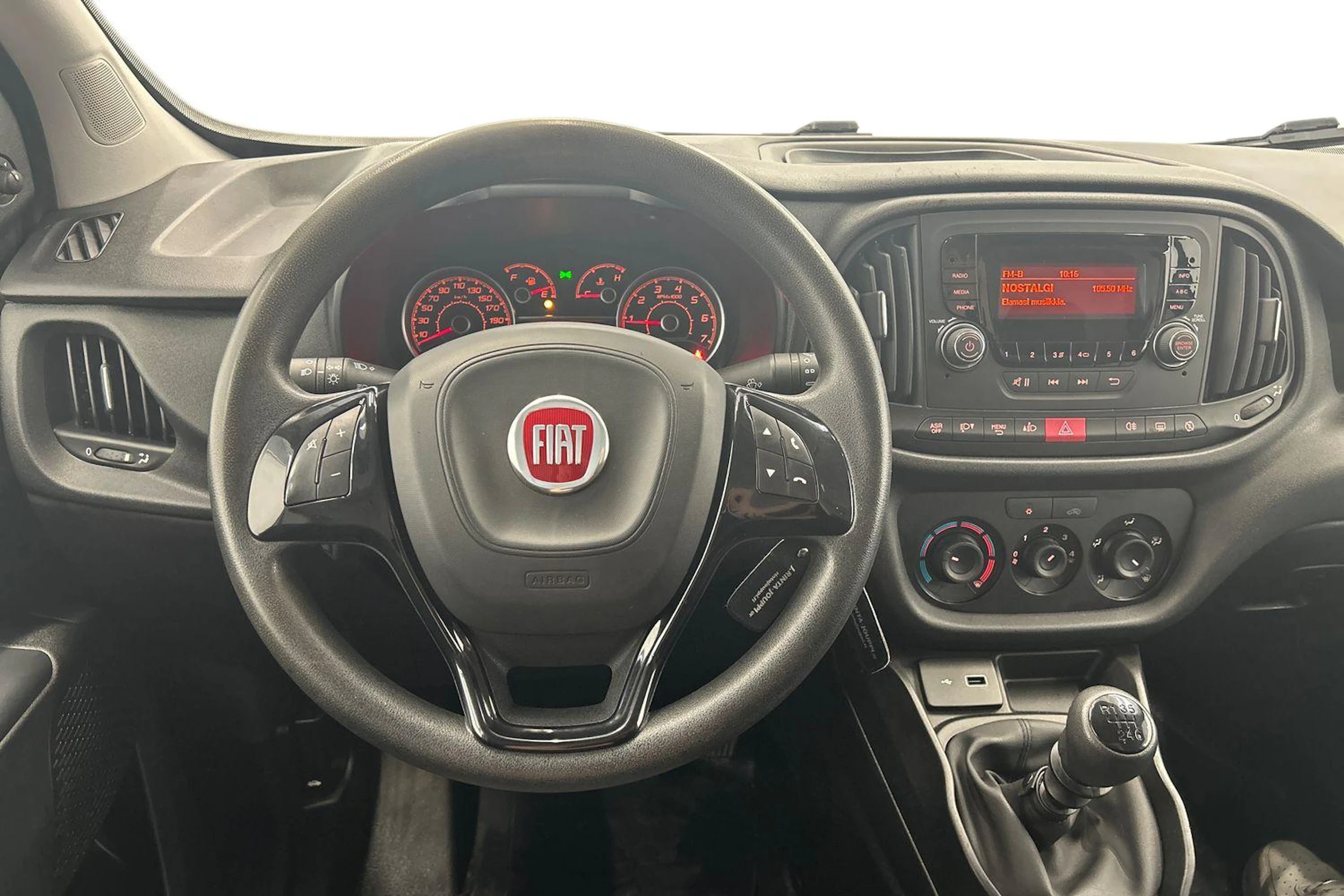 valkoinen Fiat Doblo 2022 kuva 8.