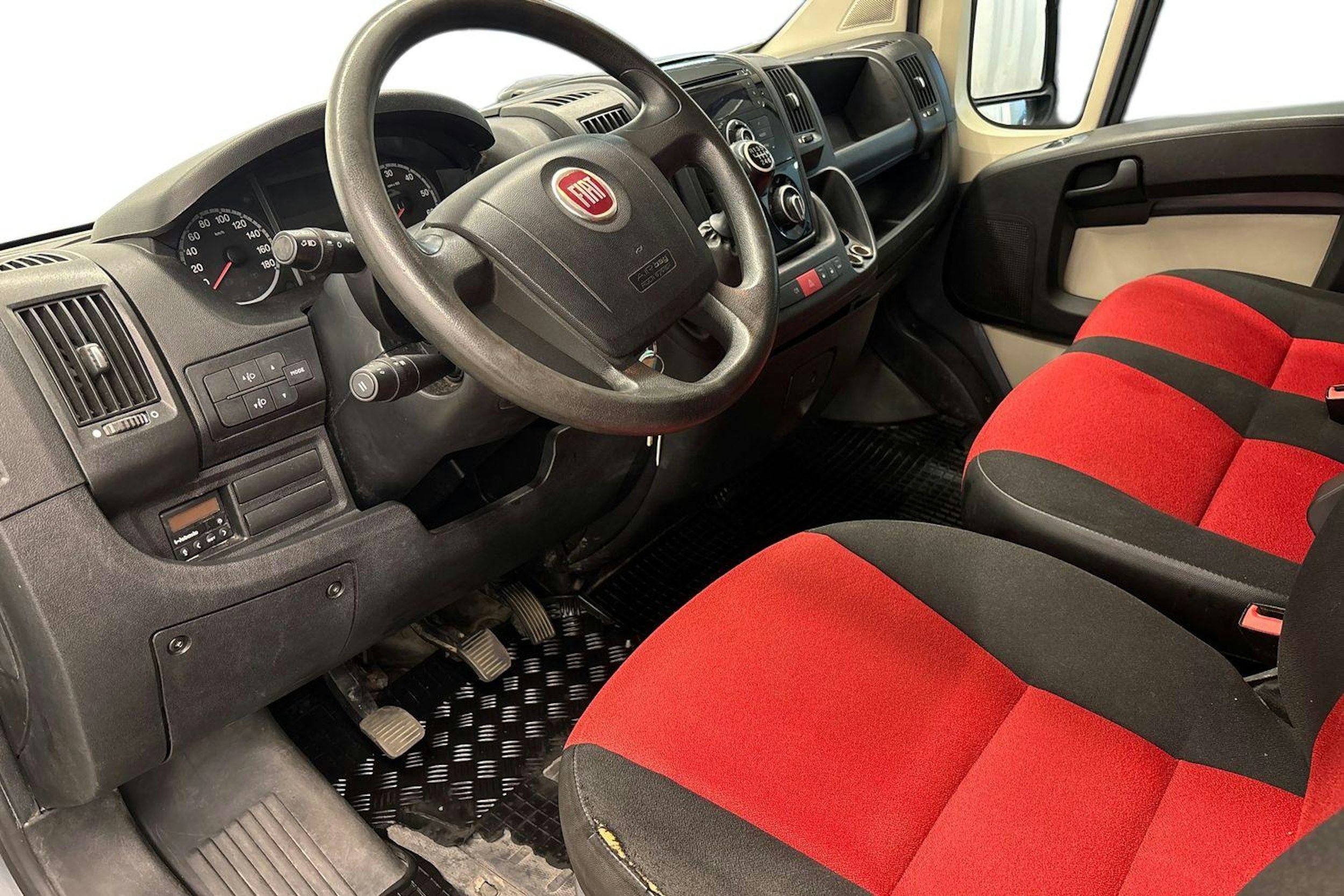 harmaa Fiat Ducato 2012 kuva 7.