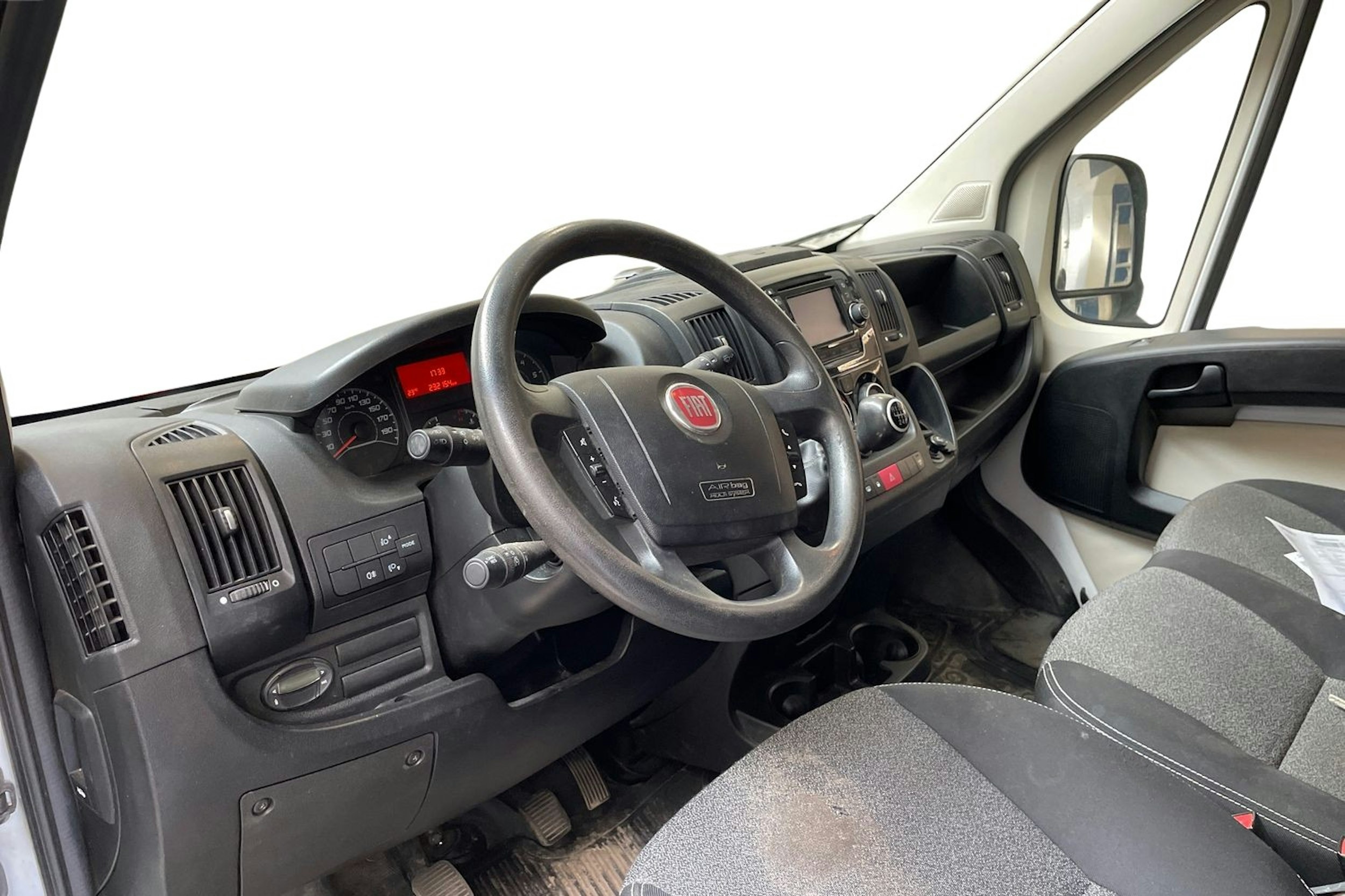 valkoinen Fiat Ducato 2017 kuva 3.