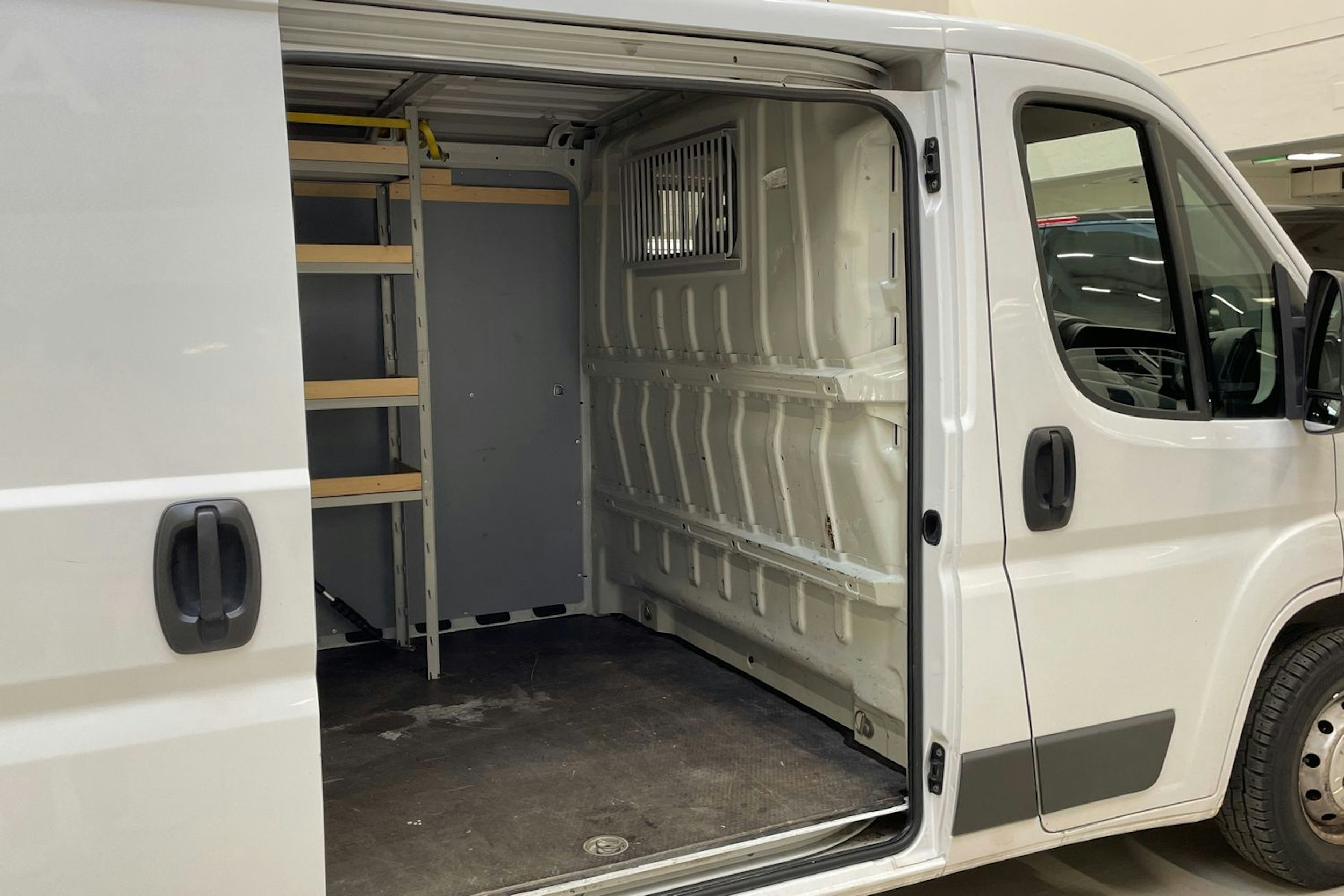 valkoinen Fiat Ducato 2017 kuva 13.
