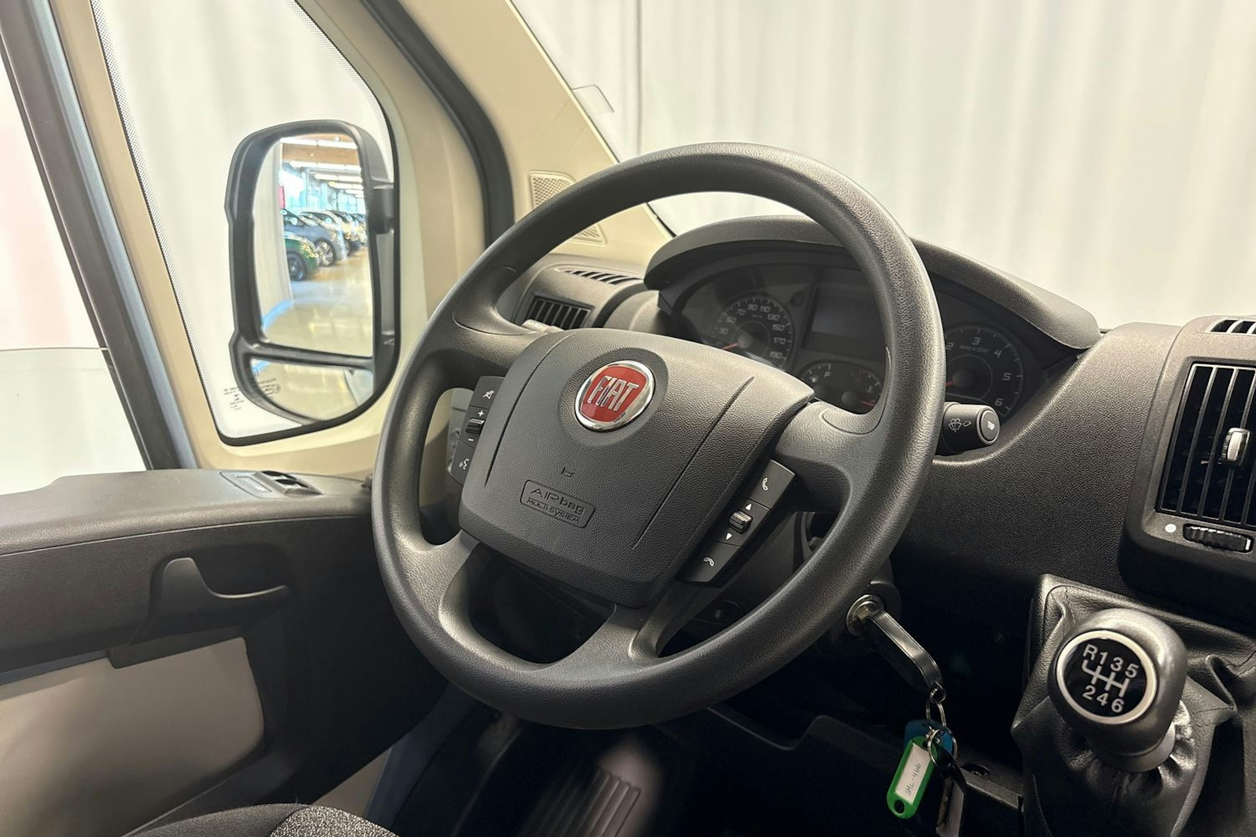 sininen Fiat Ducato 2019 kuva 13.