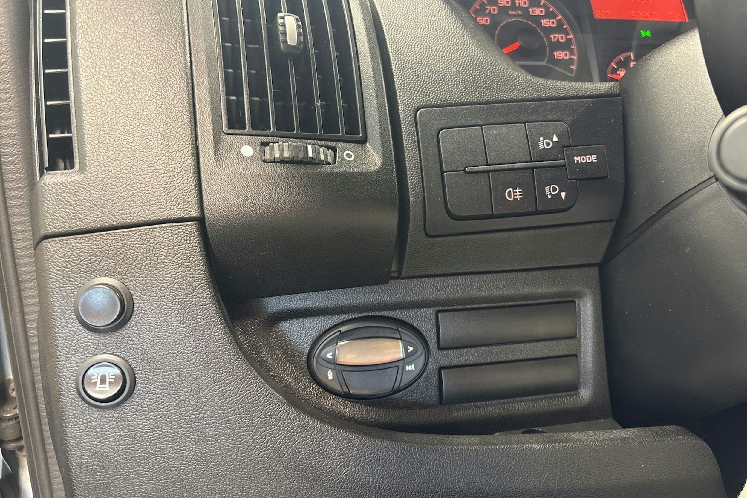 sininen Fiat Ducato 2019 kuva 23.