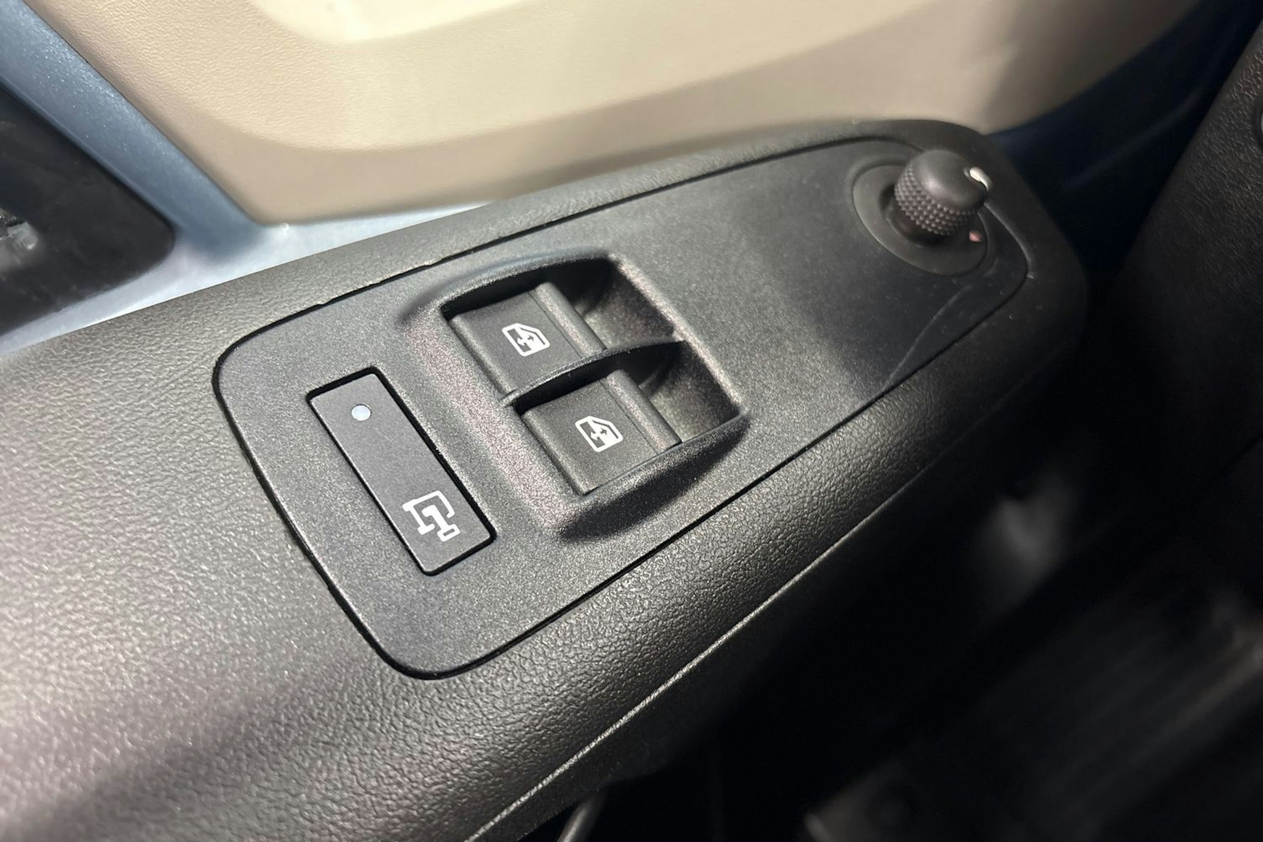 sininen Fiat Ducato 2019 kuva 24.