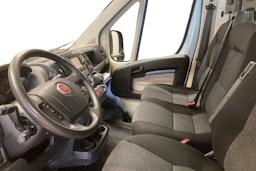 sininen Fiat Ducato 2019 kuva 7.