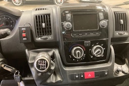 sininen Fiat Ducato 2019 kuva 24.