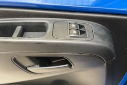 sininen Fiat Fiorino 2017 kuva 19.