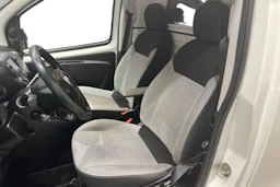 valkoinen Fiat Fiorino 2018 kuva 11.