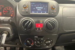 valkoinen Fiat Fiorino 2018 kuva 13.