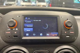 valkoinen Fiat Fiorino 2018 kuva 15.