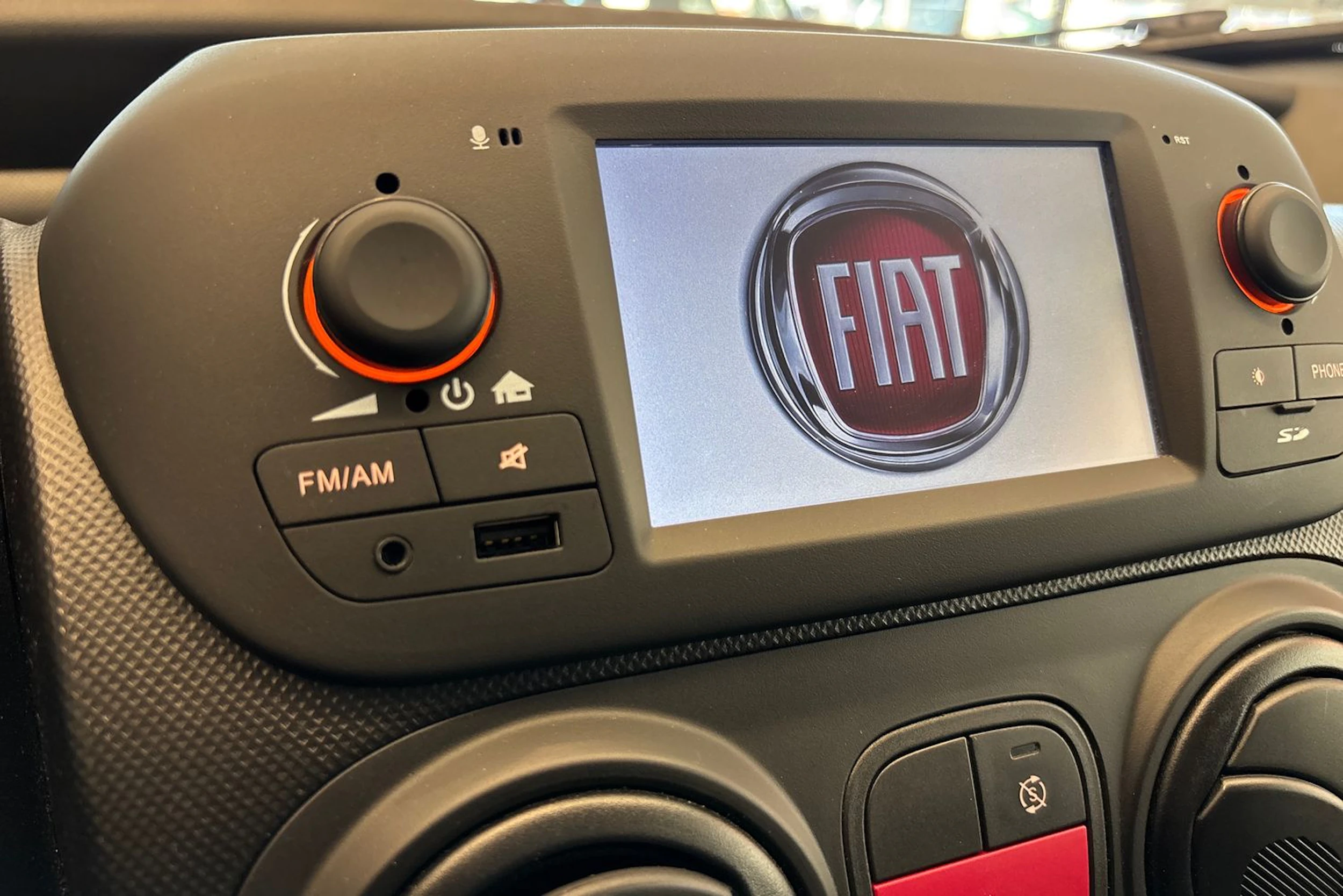 Valkoinen Fiat Fiorino 2021 kuva 16.