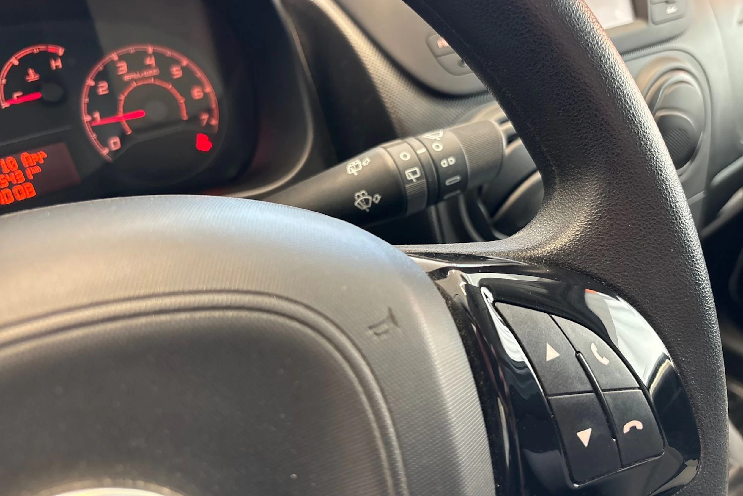 Valkoinen Fiat Fiorino 2021 kuva 18.