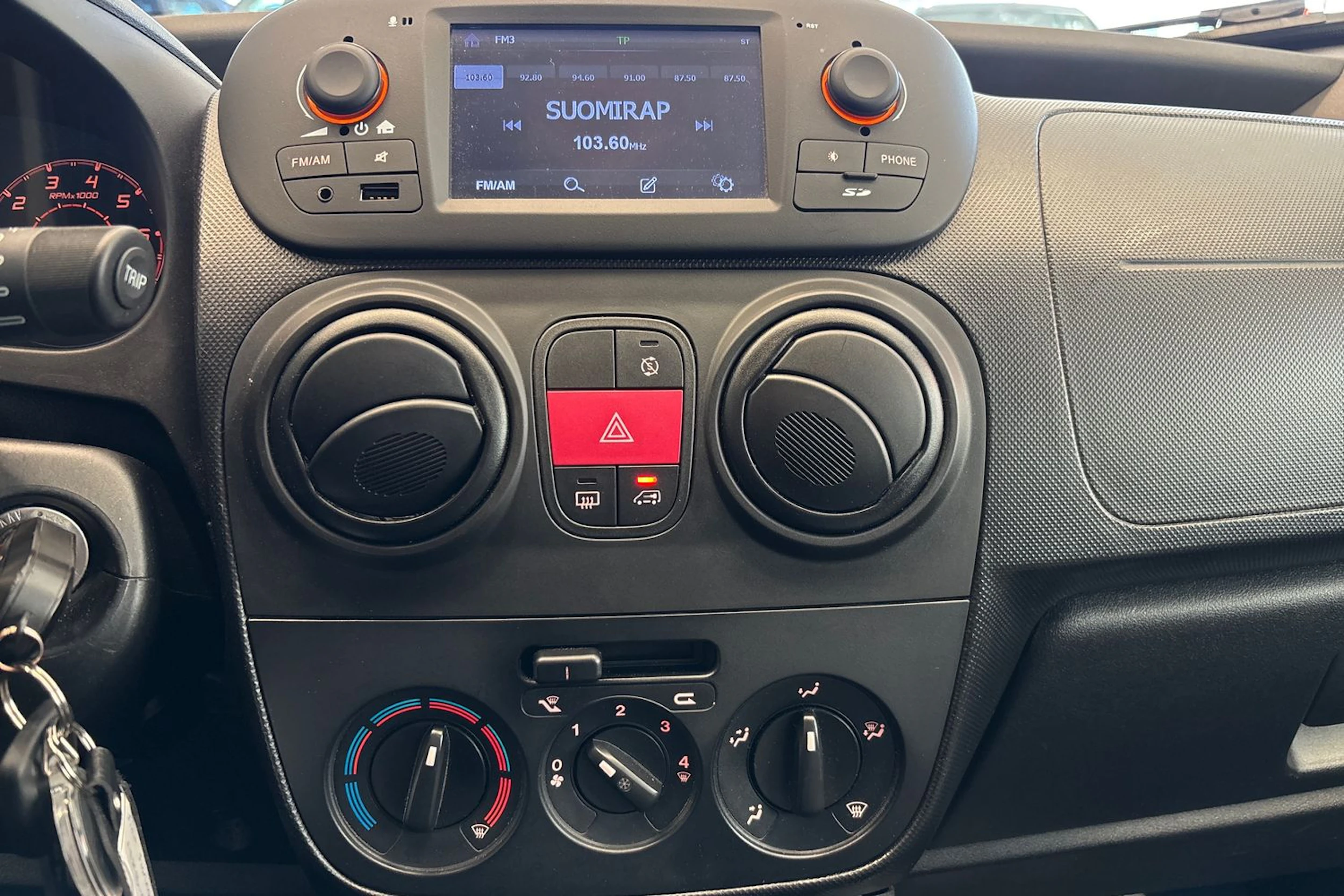 Valkoinen Fiat Fiorino 2021 kuva 20.