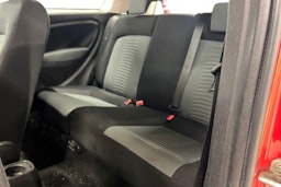 punainen Fiat Grande Punto 2007 kuva 8.