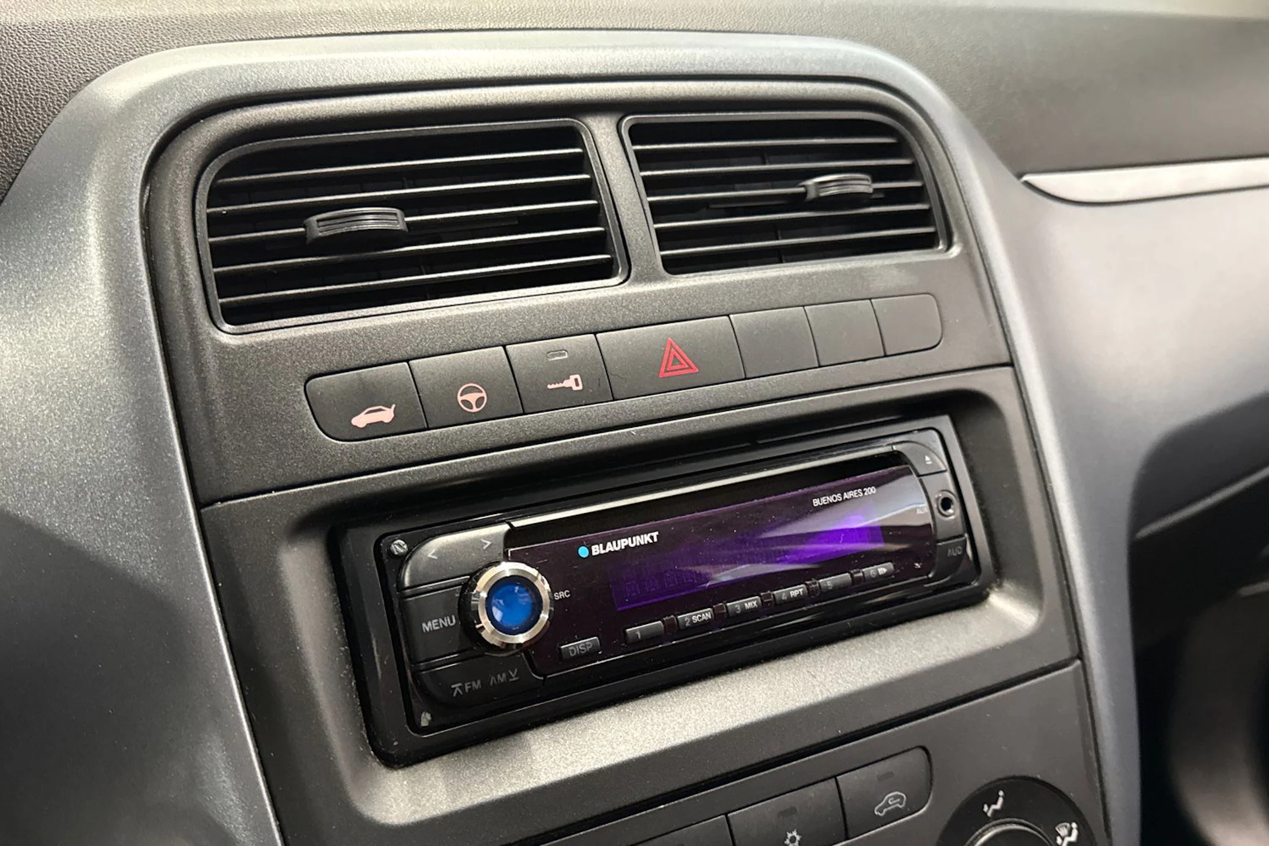 punainen Fiat Grande Punto 2009 kuva 19.