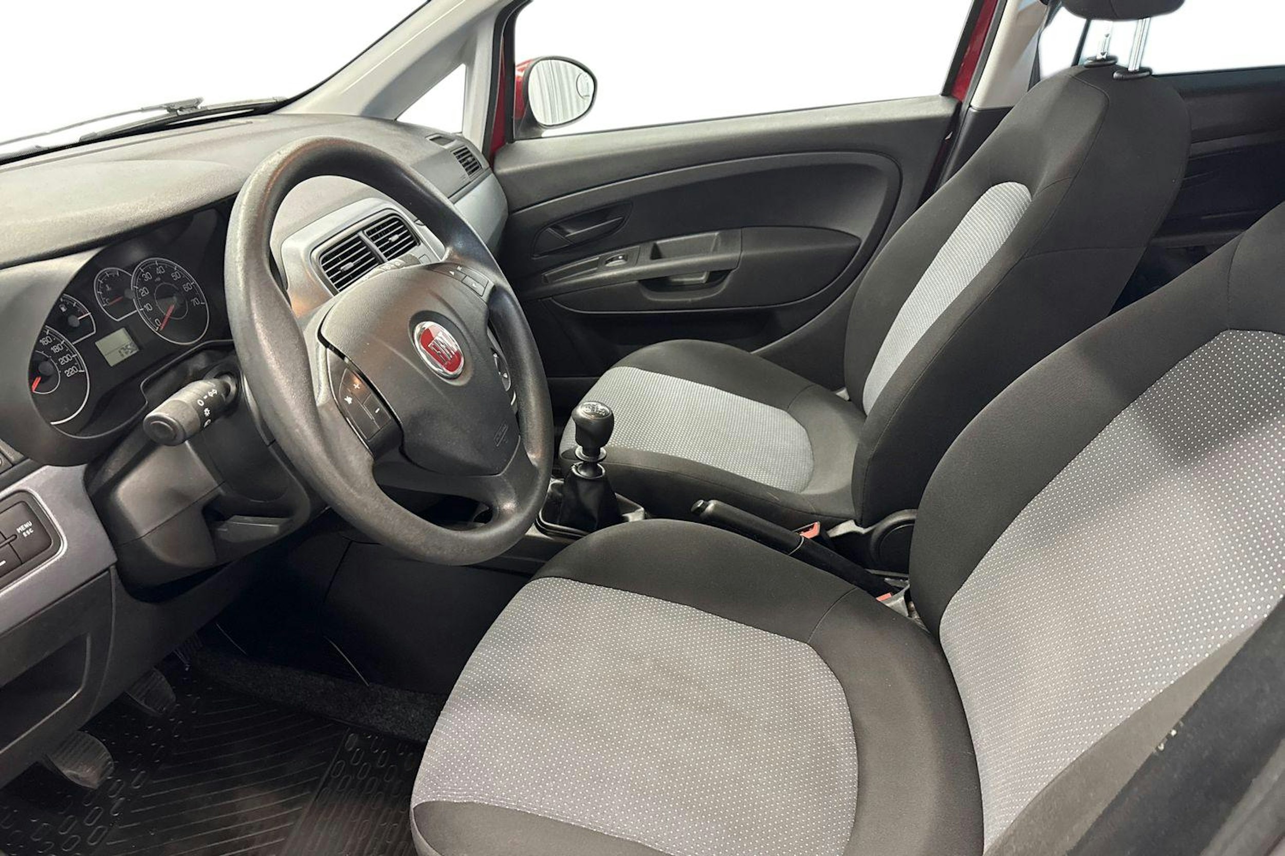 punainen Fiat Grande Punto 2010 kuva 10.