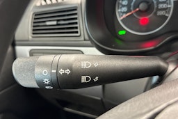 punainen Fiat Grande Punto 2010 kuva 19.