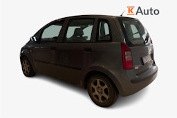 Harmaa Fiat Idea 2004 kuva 2.