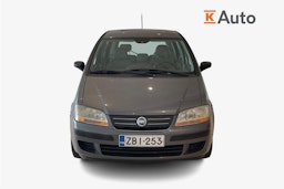 Harmaa Fiat Idea 2004 kuva 5.