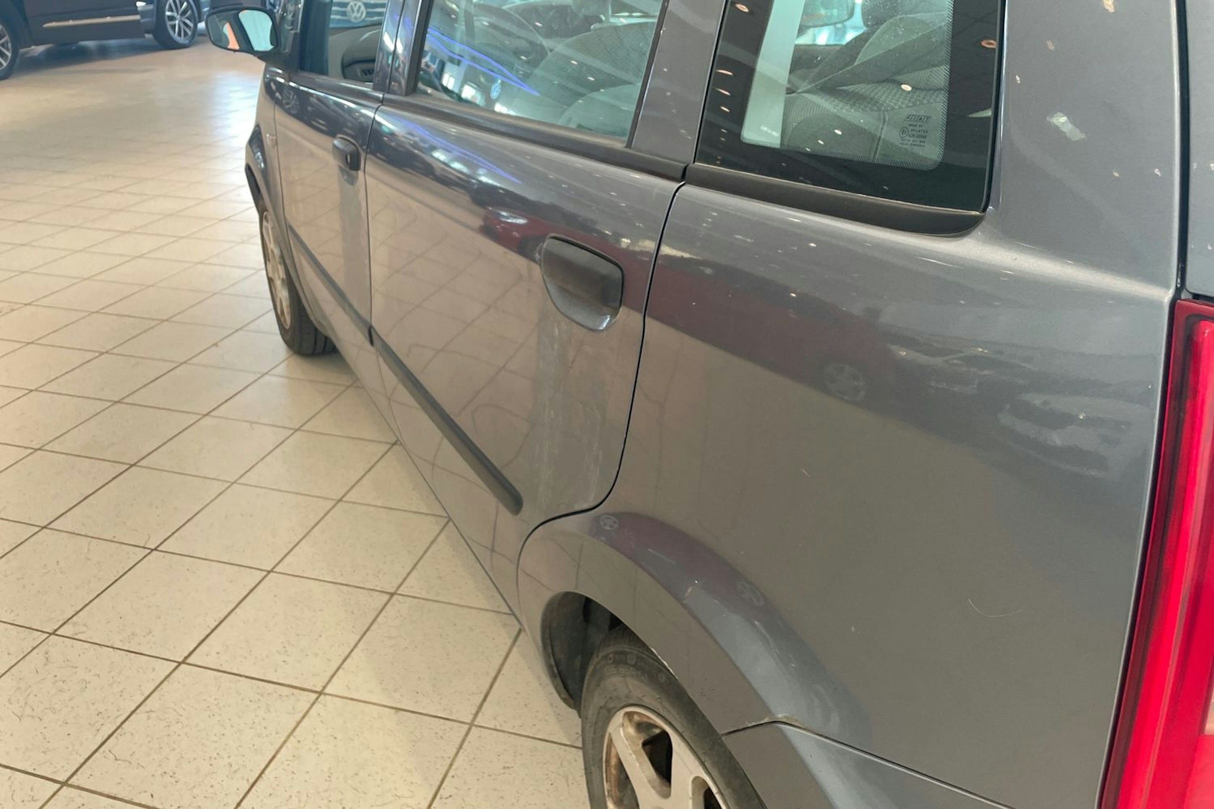 Harmaa Fiat Idea 2004 kuva 33.