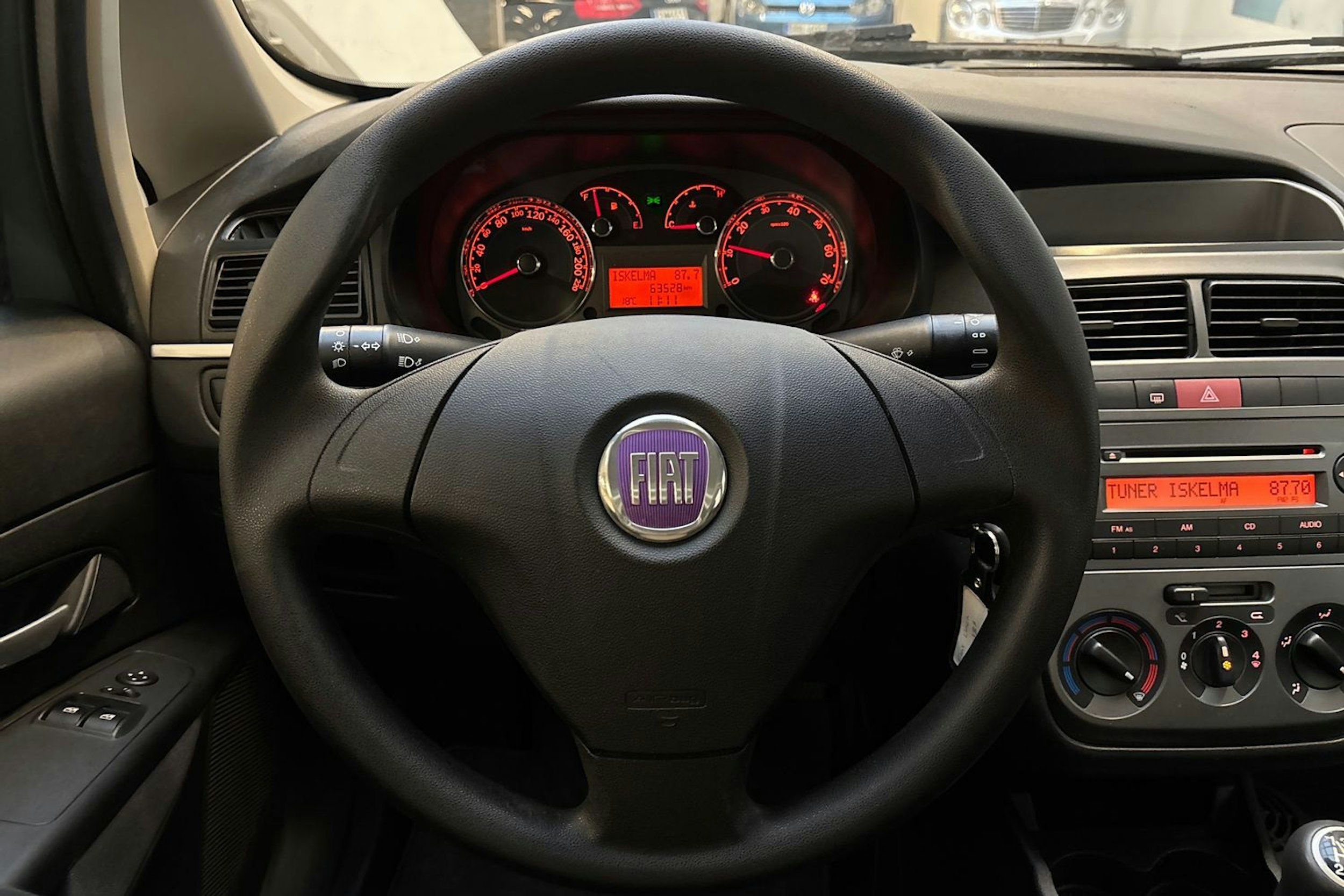 vihreä Fiat Linea 2009 kuva 18.
