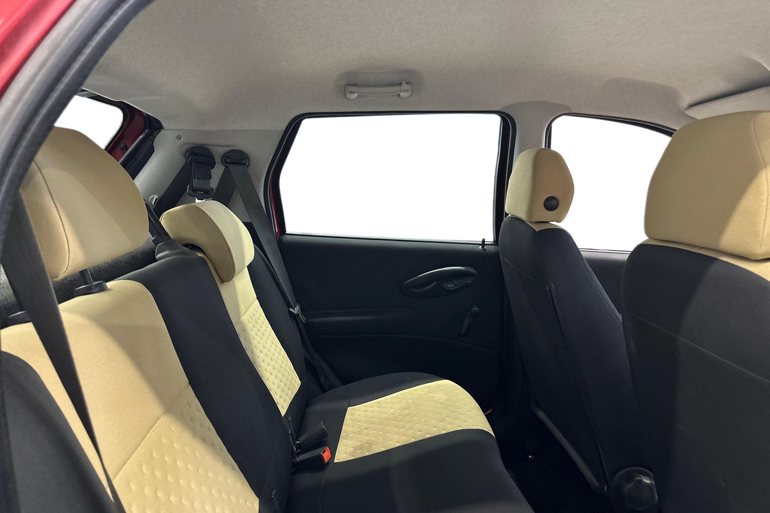 punainen Fiat Punto 2006 kuva 9.