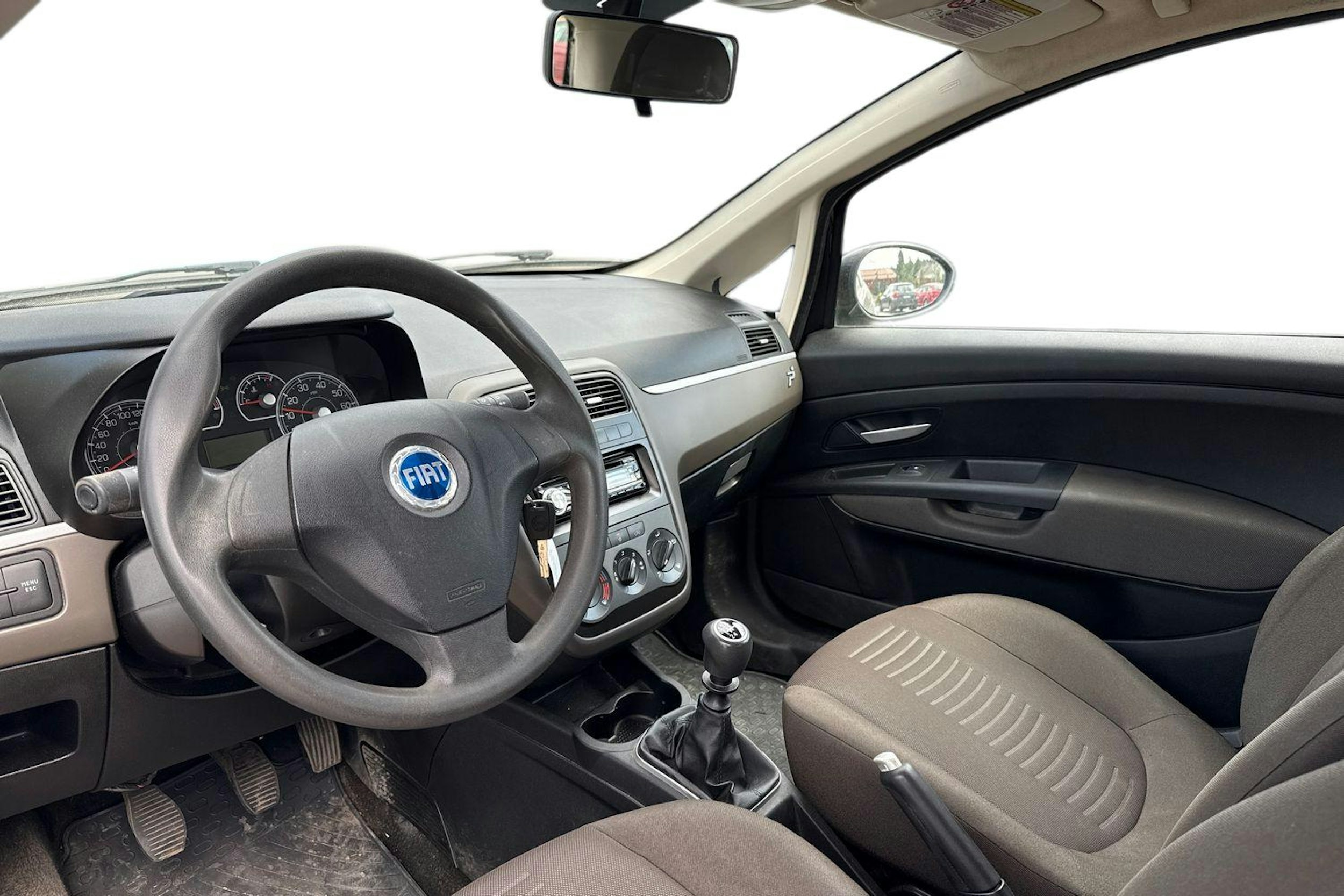 musta Fiat Punto 2007 kuva 3.