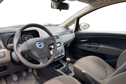 musta Fiat Punto 2007 kuva 3.