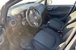 harmaa Fiat Punto 2013 kuva 3.
