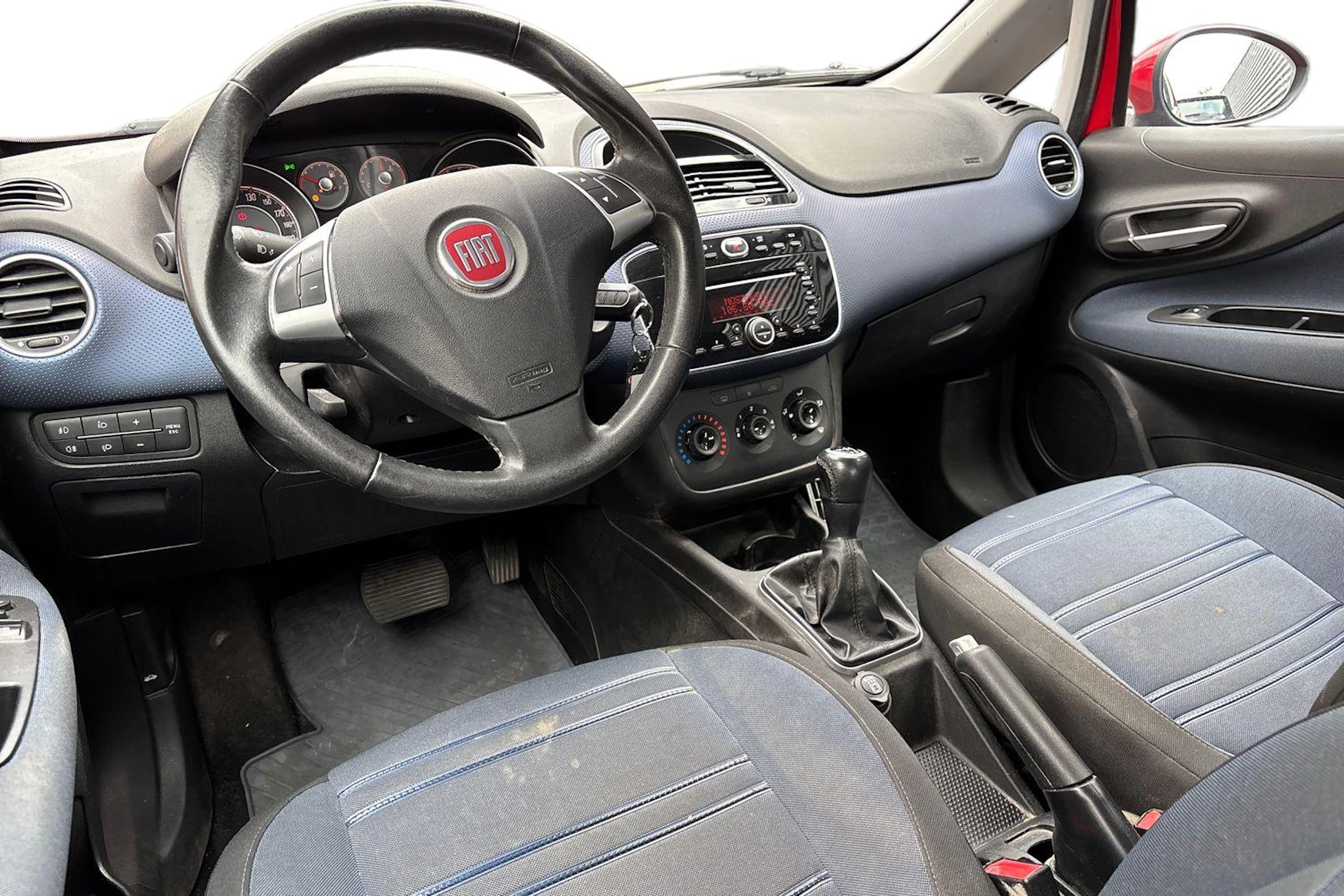 Punainen Fiat Punto Evo 2010 kuva 6.