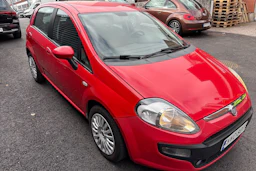 Punainen Fiat Punto Evo 2010 kuva 12.