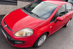 Punainen Fiat Punto Evo 2010 kuva 15.