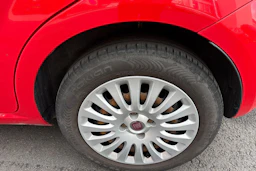 Punainen Fiat Punto Evo 2010 kuva 18.