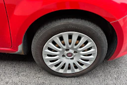 Punainen Fiat Punto Evo 2010 kuva 20.