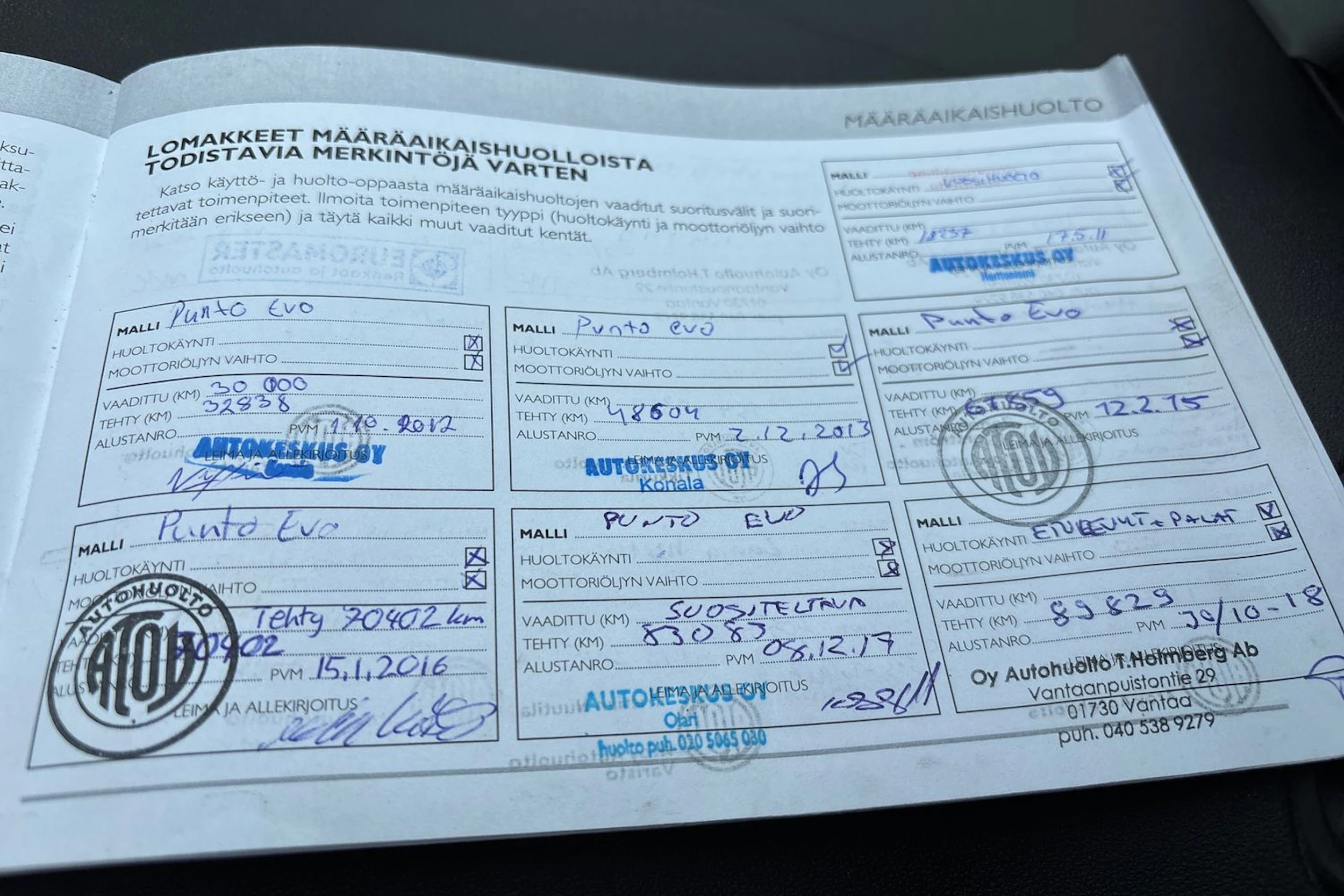 Punainen Fiat Punto Evo 2010 kuva 28.