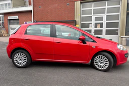 Punainen Fiat Punto Evo 2010 kuva 30.
