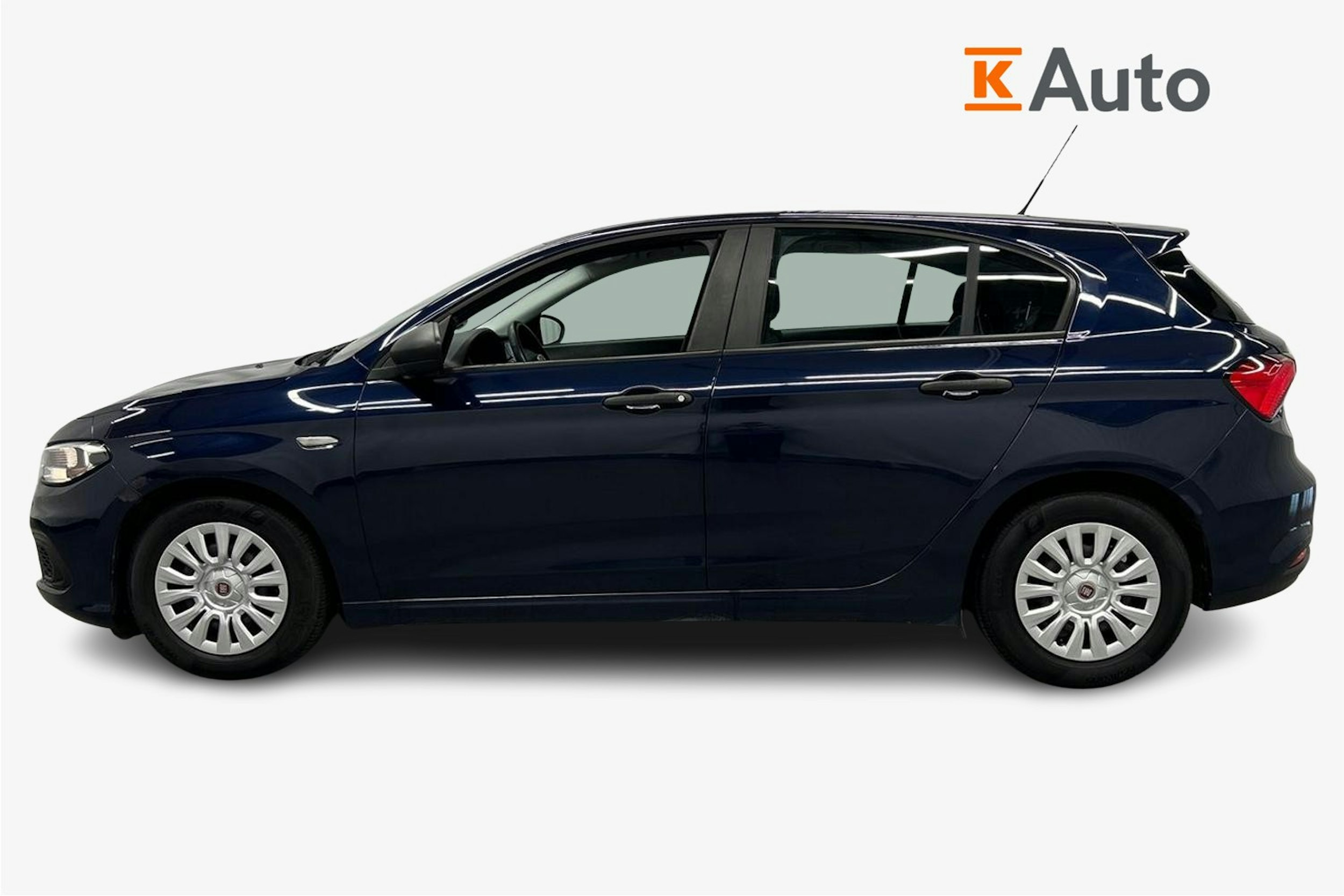 sininen Fiat Tipo 2017 kuva 5.