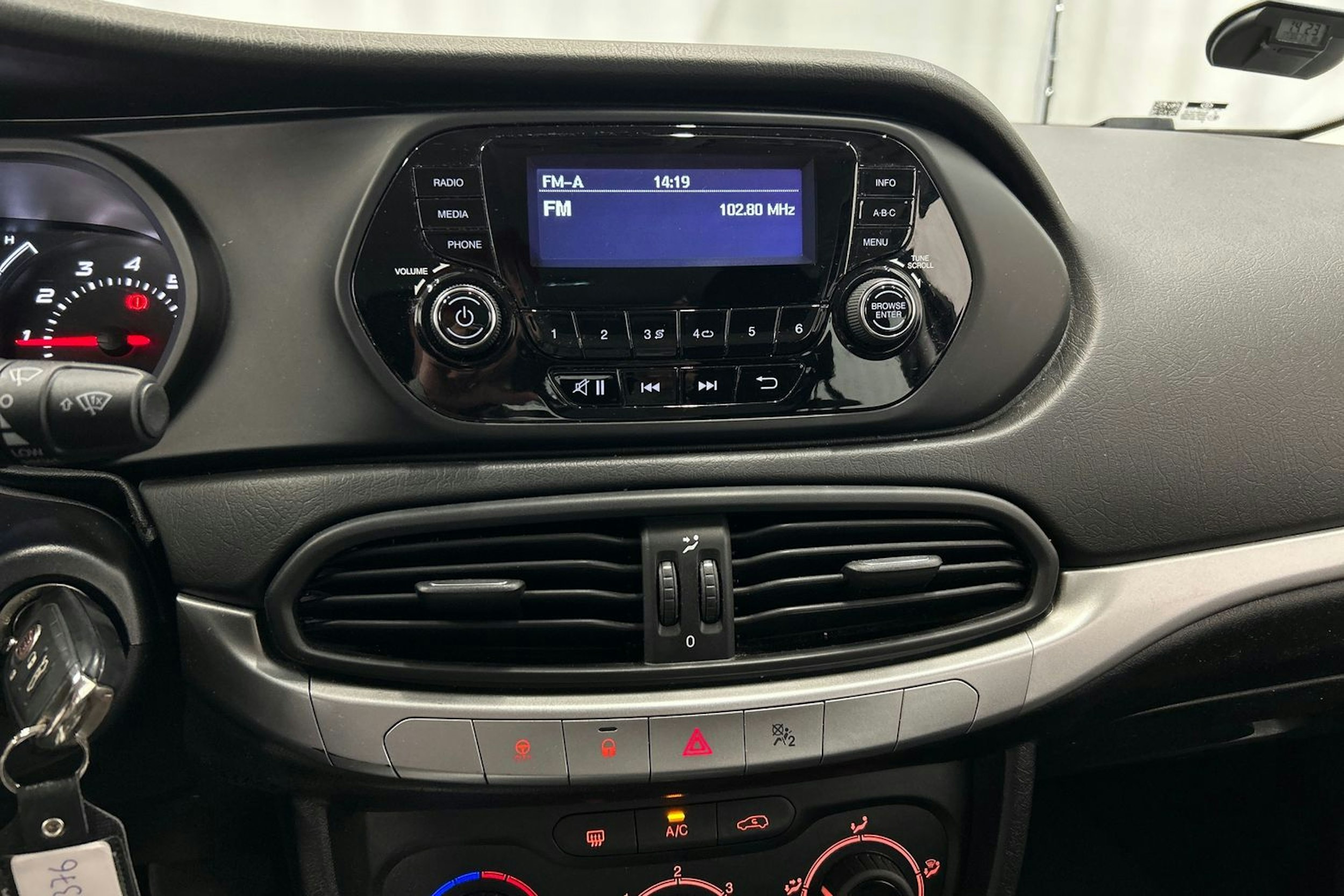 sininen Fiat Tipo 2017 kuva 18.